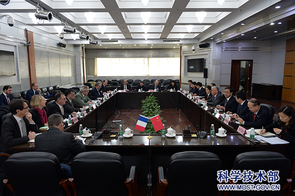 王志刚部长会见法国高等教育、研究与创新部研究与创新总