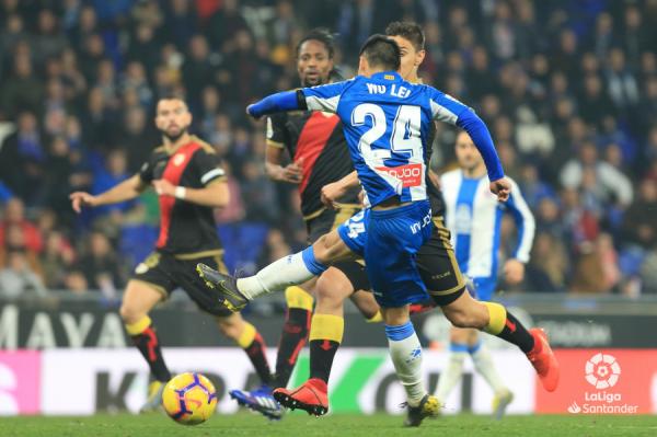 体坛联播|大巴黎欧冠客场完胜曼联,武磊成队内