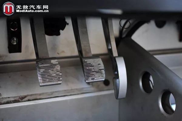 JDM最神化引擎装入地球最硬核车架,会是啥体验?