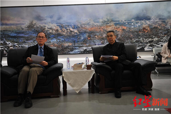 历时6年他创作徐志摩大型油画,徐志摩的嫡孙看了这样评价