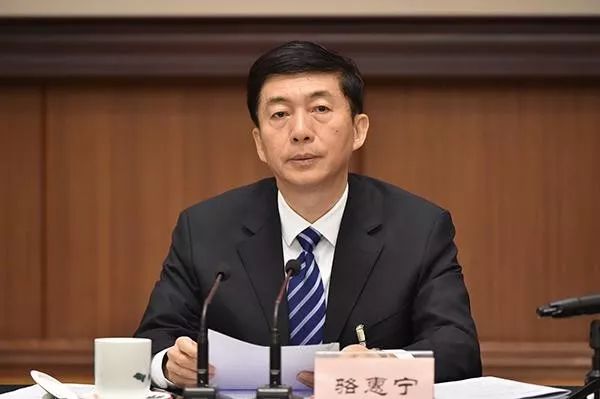 首存送100倍流水 李强会见德国巴斯夫欧洲公司执行董事会主席