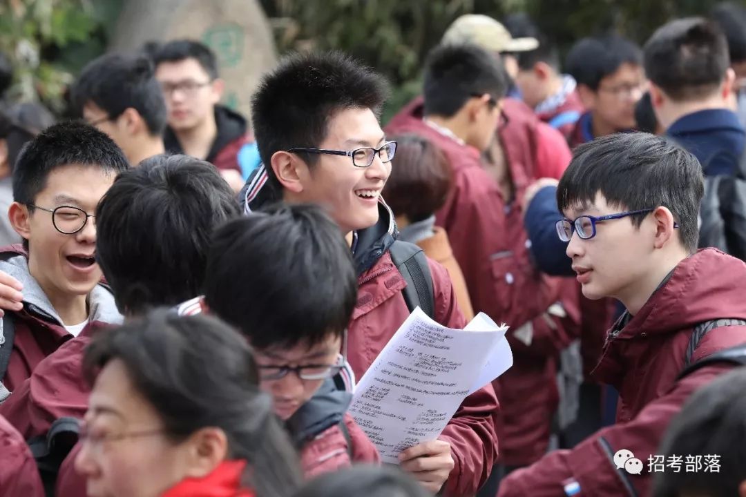 2018“小高考”成绩新鲜出炉！据分析难度又大了……（附南京部分学校考情）