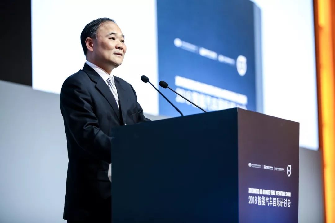 汽车商报 | 浙江吉利控股集团董事长李书福:只有