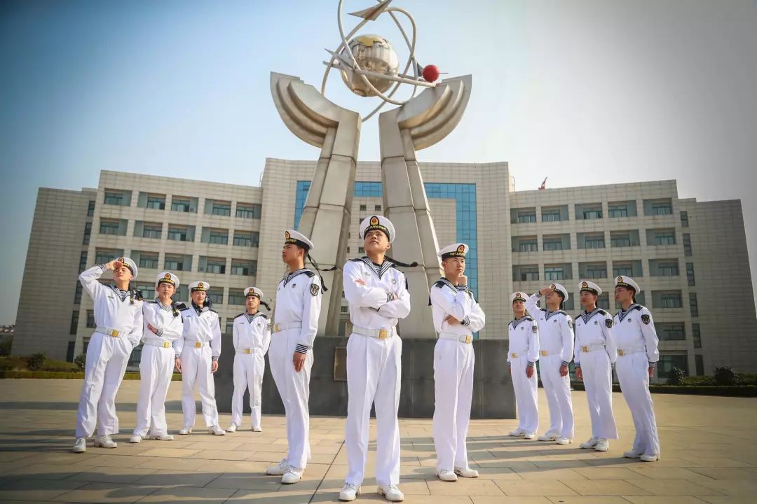 海军航空大学初级预选士官毕业,请检阅