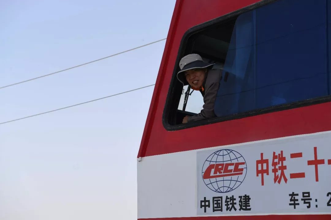 庆阳人的高铁梦又进一步!银西高铁轨道已铺到