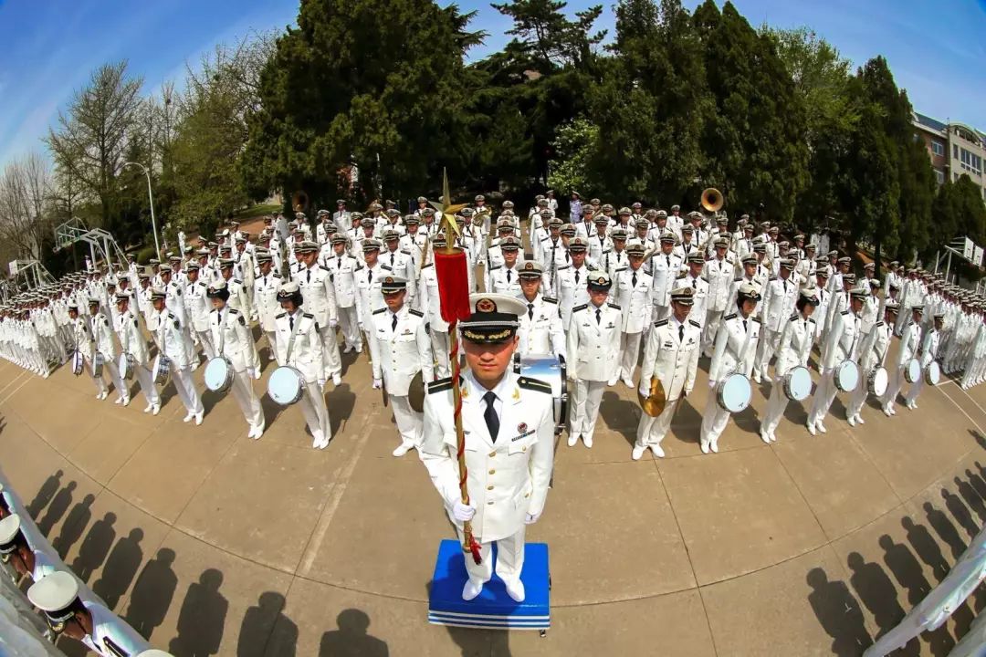 四十人的队形变化 BOHV-fzihnep6078362.jpg