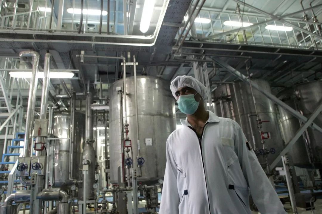 ▲资料图片:伊斯法罕核反应堆内部设备(法新社)