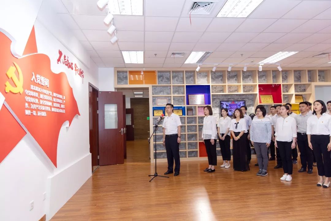 市委市级机关工委书记程荣稳调研泰州团市委党团员组织