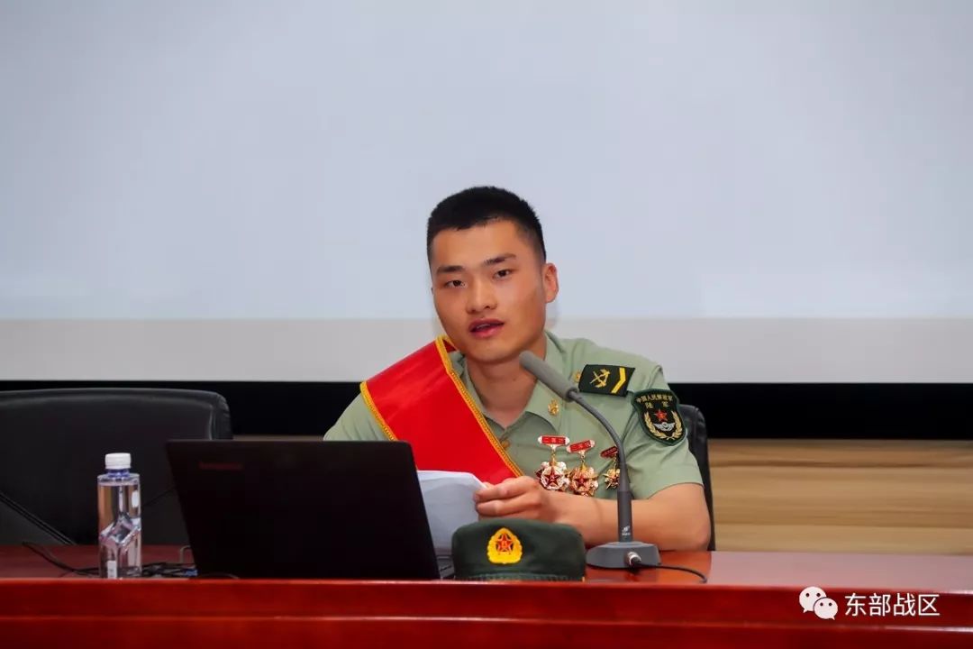 二等功臣重返母校助力征兵宣传火了,上海多家