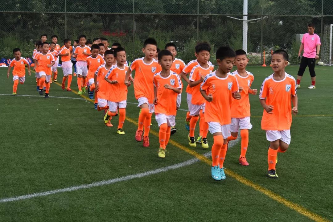 天津足球的娃娃们开始夏训啦,还有津门业余足