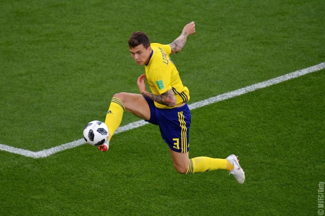 曼联水货世界杯从哭到笑,他的成败解释了穆帅