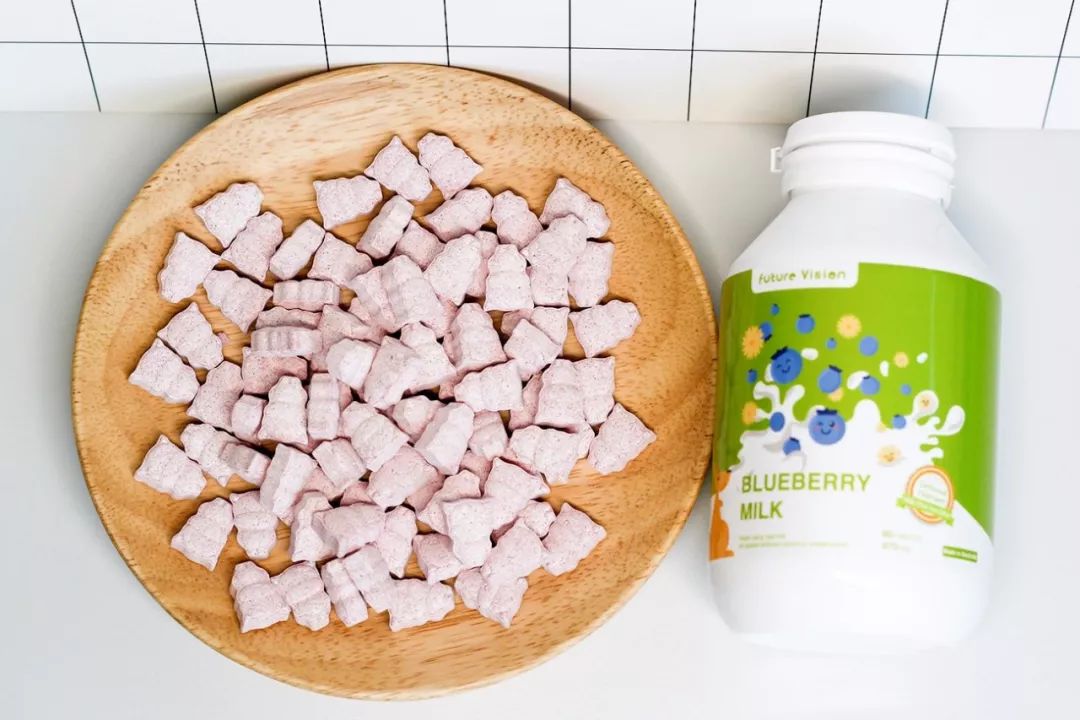 能护眼的蓝莓奶片!每天吃 3 粒,轻松补充叶黄素