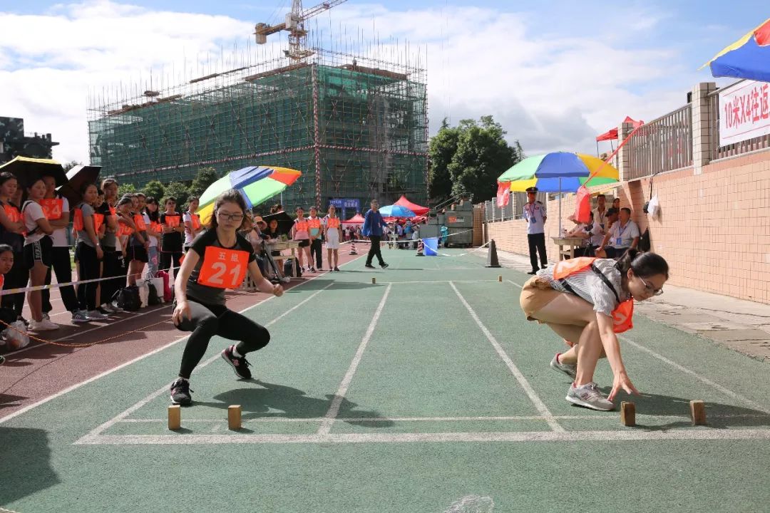 贵州省直等警察职位体能测评:实考1045人,868