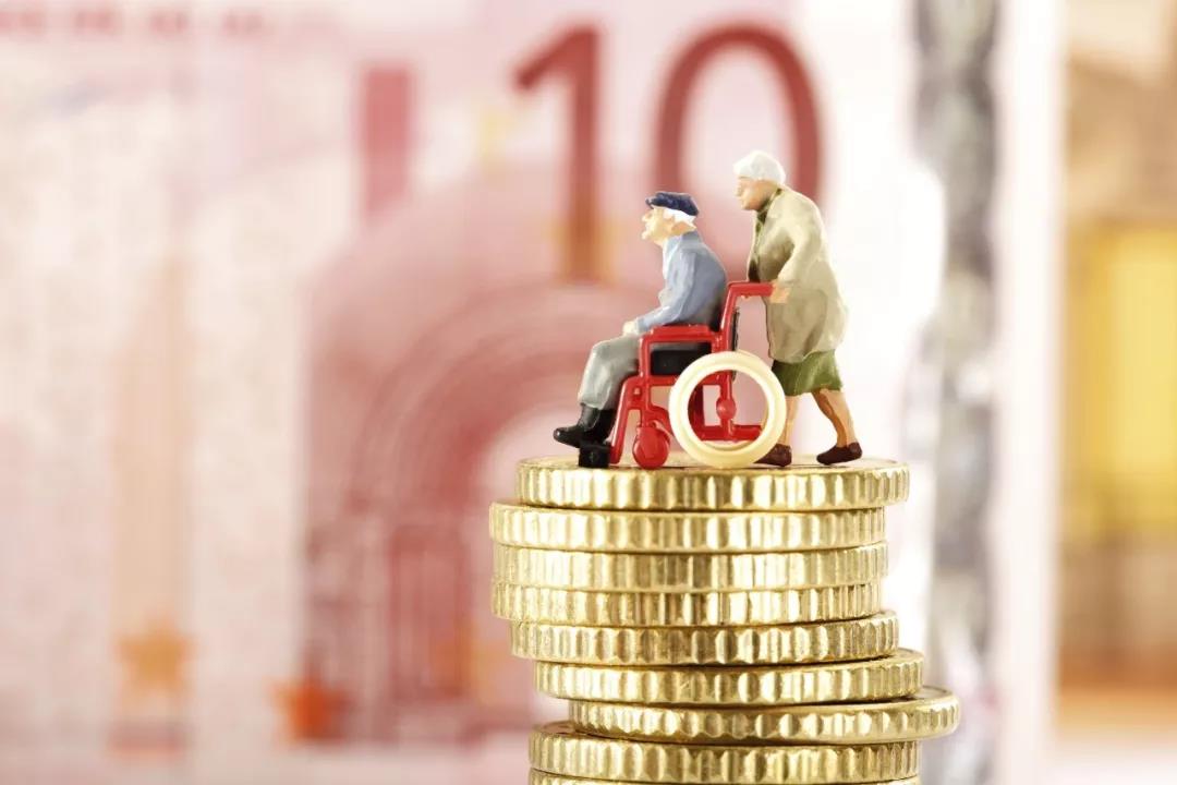 员工自愿放弃社保离职时可领赔偿金?这是谣言