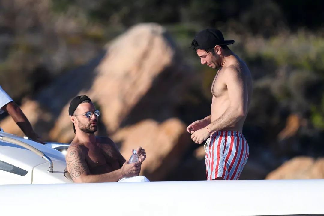 rickymartin男友,rickymartin ricky martin|与丈夫甜蜜共度曼妙假期 全程展示好身材色气十足