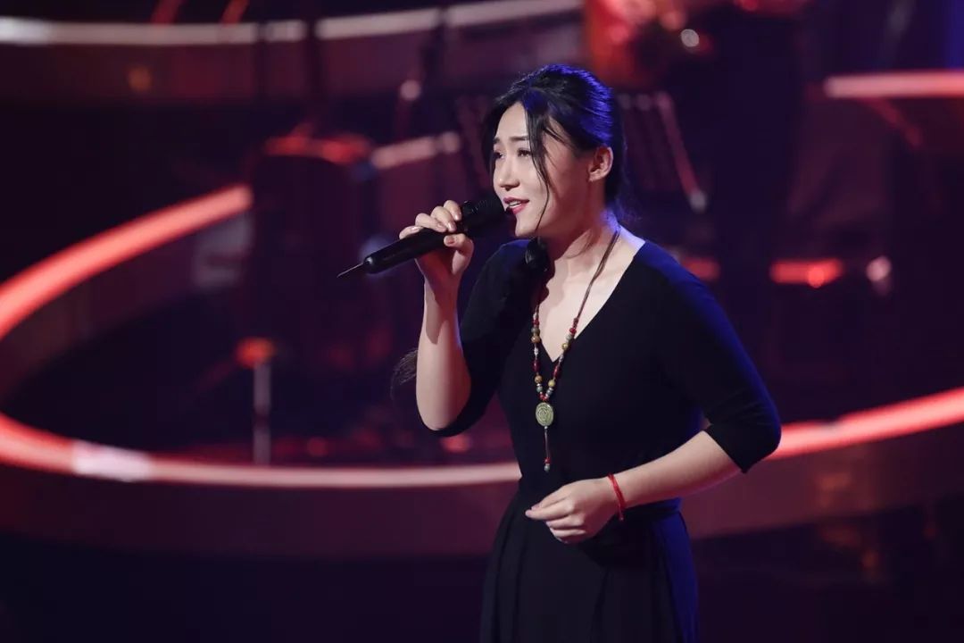 《中国好声音》盲选收官！《我们不一样》大壮、梁博合音获得转身