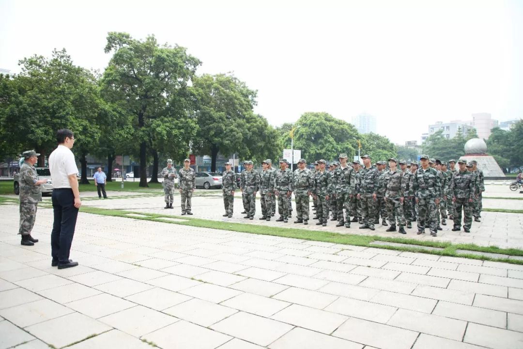 东莞军分区到莞城开展军事训练督导检查工作