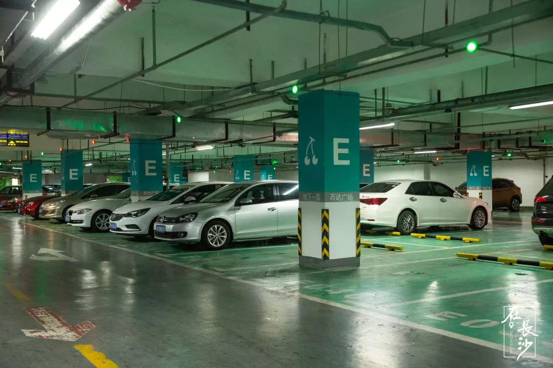 实用 | 敢在IFS停车的人家里有矿?长沙地标级商