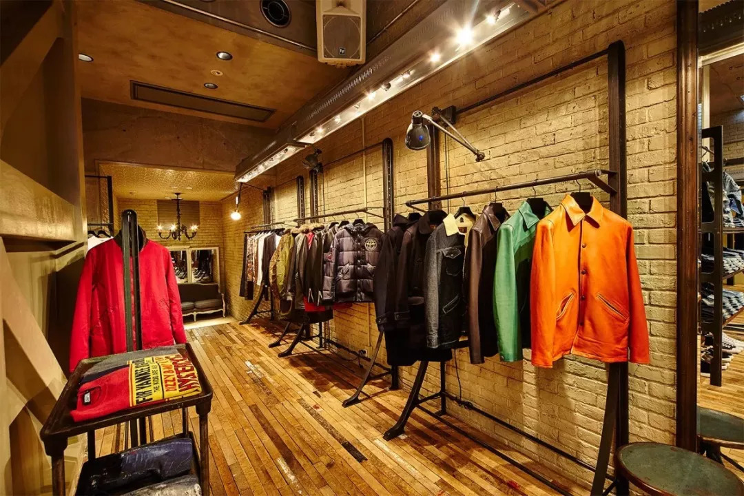 【潮牌】还穿那么lou?这些在大阪街头大、小