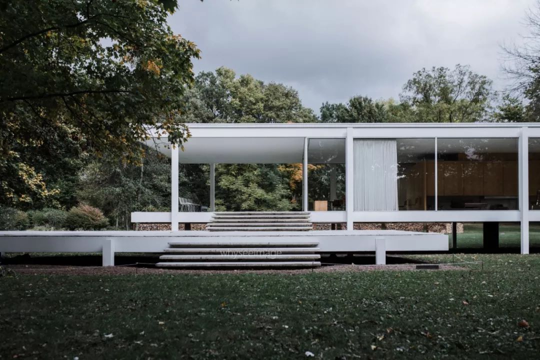 你听过很多次范斯沃斯住宅,但不一定不知道它的里面长什么样子