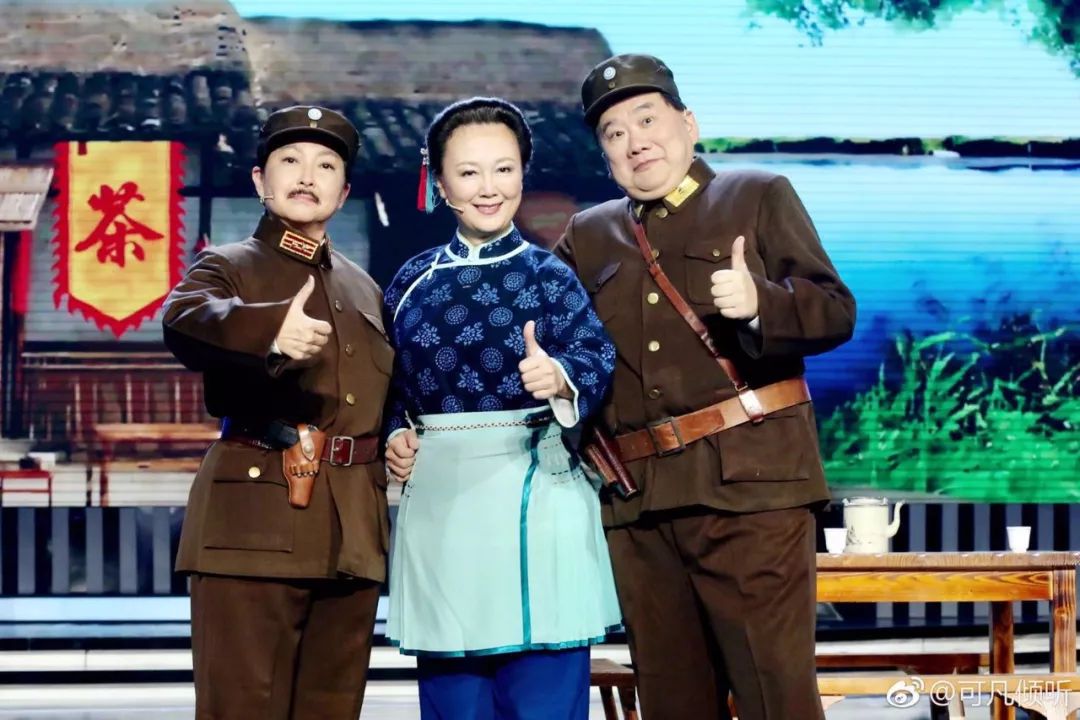 国庆假期里,上海电视台主持人曹可凡的特别节