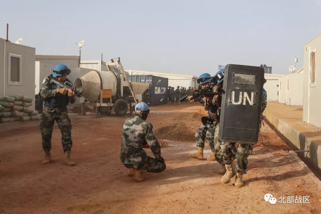 中国维和部队海外获赞誉,被称为战区楷模!