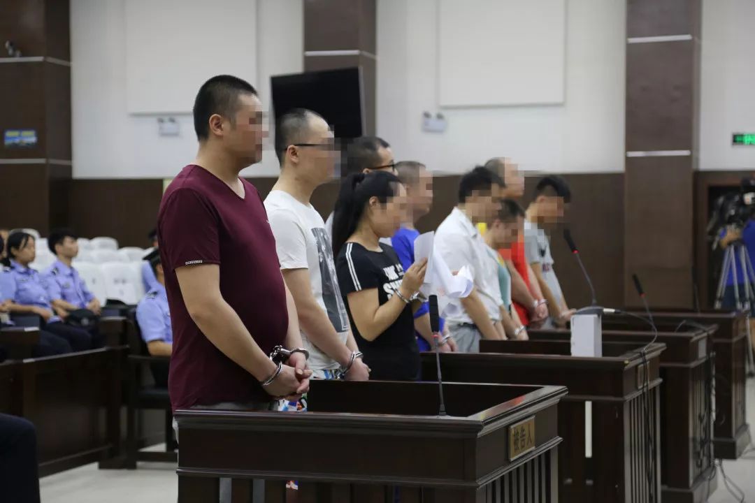 长沙9名中介为400多人伪造个税证明获购房资