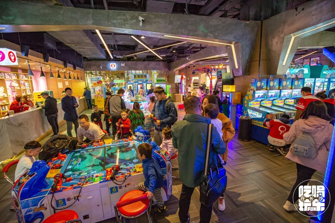 城市英雄星沙店游戏币任性撒!新店开业狂送十万游戏币和娃娃,等你来玩!