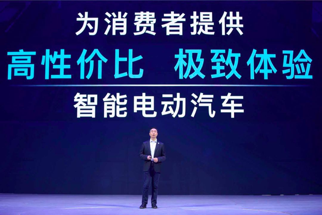 零跑发布十万价位电动 Coupe,特斯拉级别的智能驾驶!?