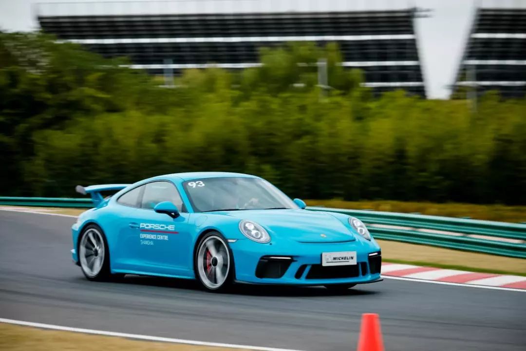 911GT3究竟有多大魅力?让这位资深跑车爱好者告诉你
