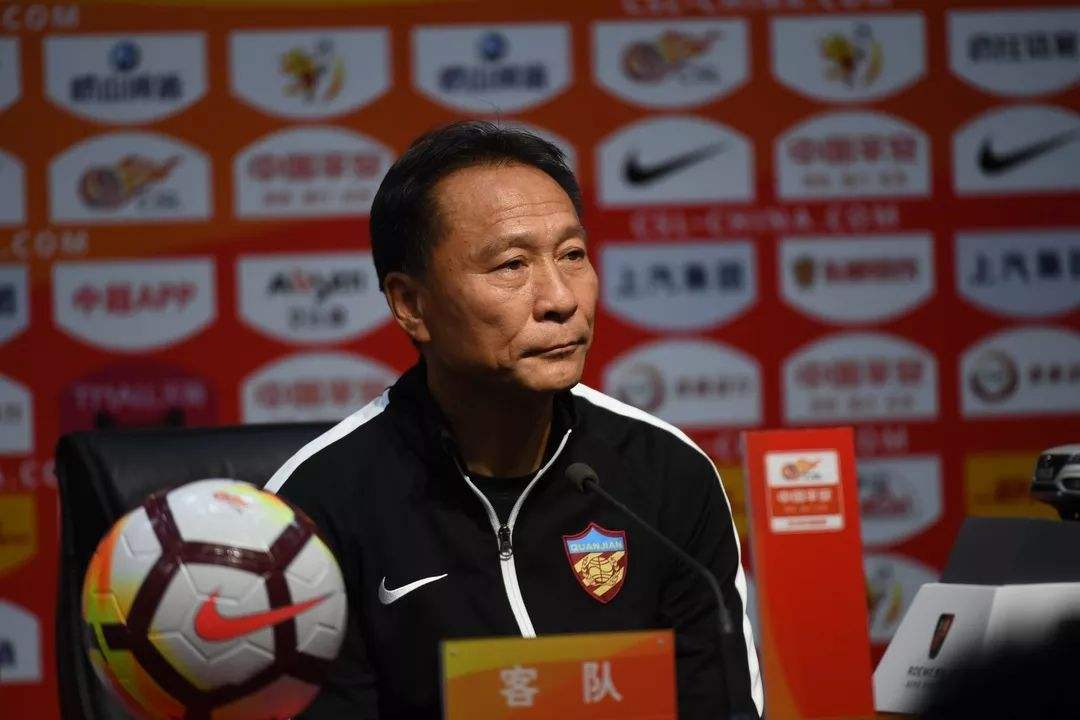 体坛联播|武磊肩伤无碍西甲登场,国足集训队欧