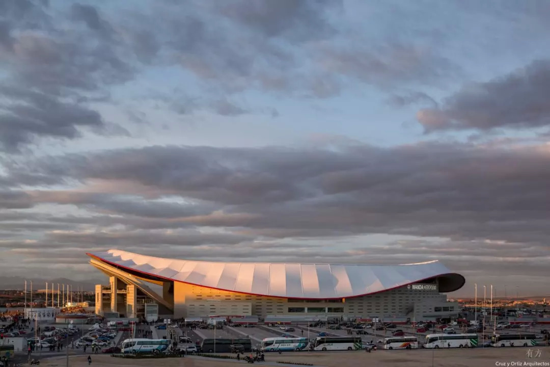 马德里竞技新球场:万达大都会足球场