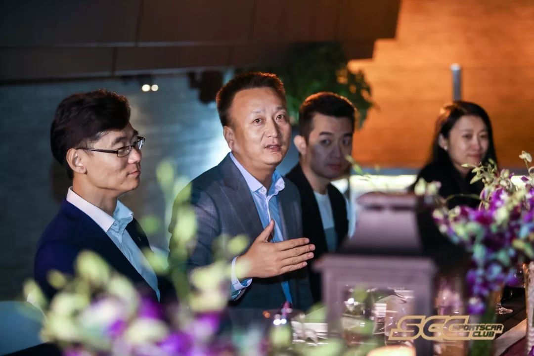 当我们仰望星空,前途就在这里