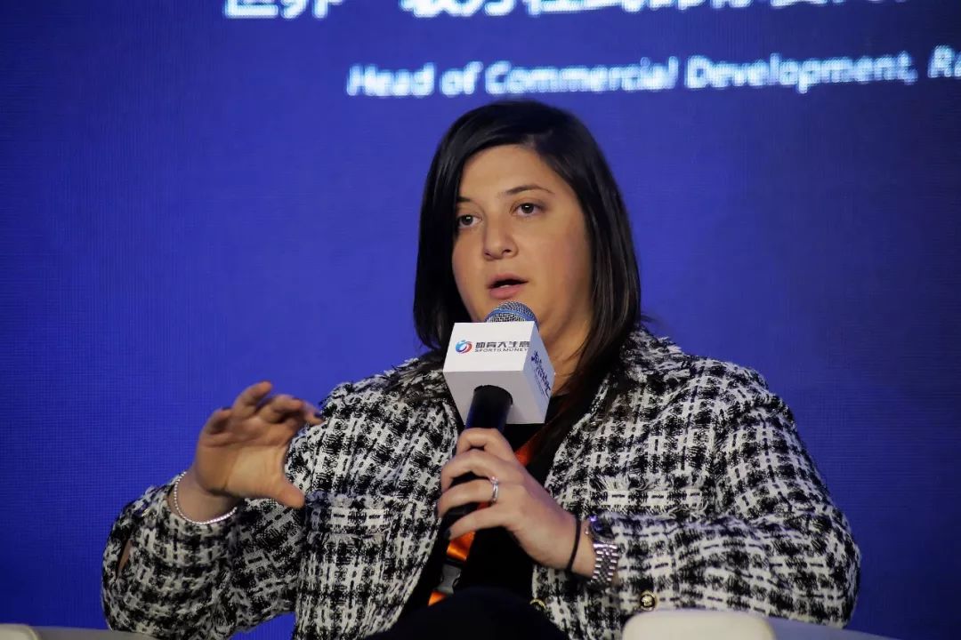 久事体育老总_白袜体育生(3)