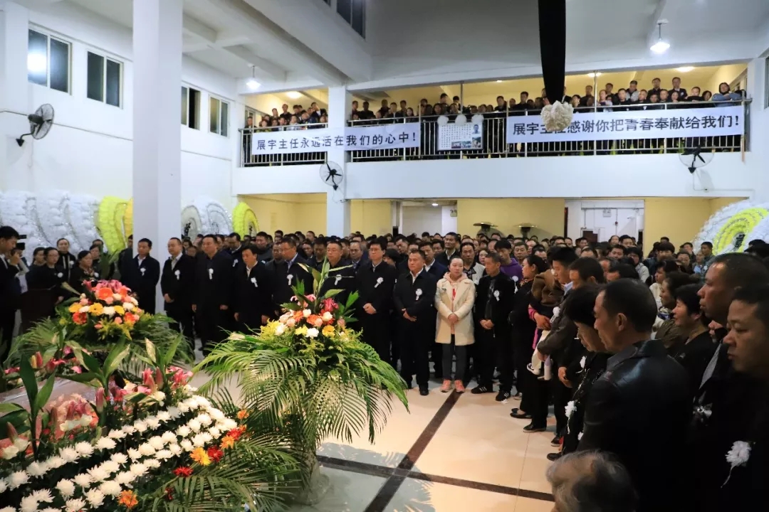 电子套利吧 - 中国军人称霸拳坛!贾奥奇完胜位宁辉!表现远超“炸药”杨茁