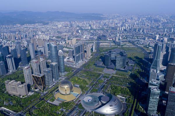 杭州拟出台购房摇号政策 整治炒卖房号等违规