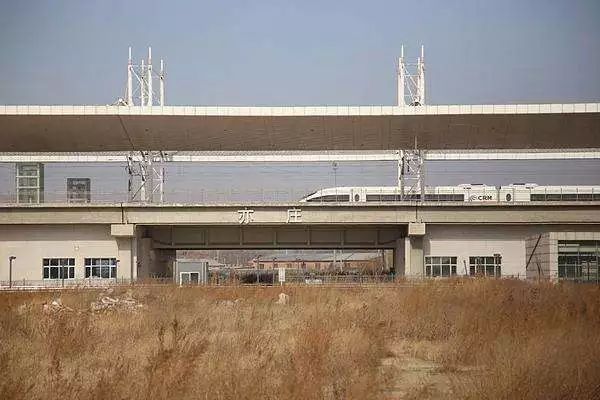 2008年8月1日,京津城际投入使用,亦庄火车站同期建成,当时的借口客流