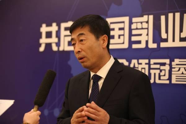 伊利回应谣言案:黑手雇人写网络小说造谣诽谤