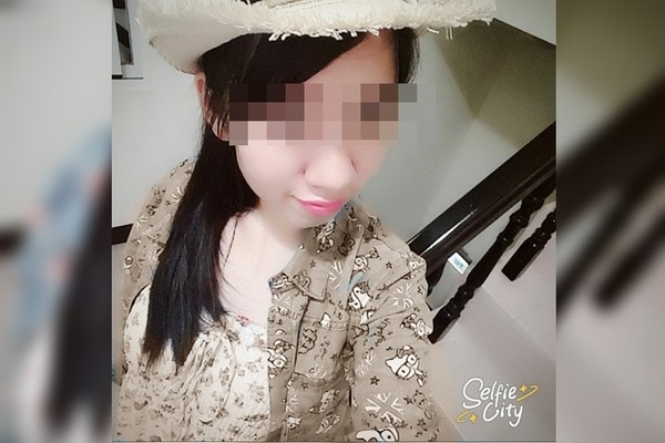 吐槽大:台北科大毕业生竟沦为偷拍狼受害人明月女生唱的秦时图片