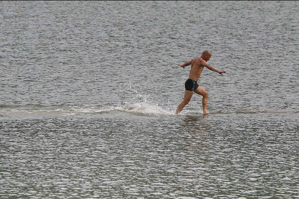 央视纪录片《传承》讲述非遗故事:小人物的绝