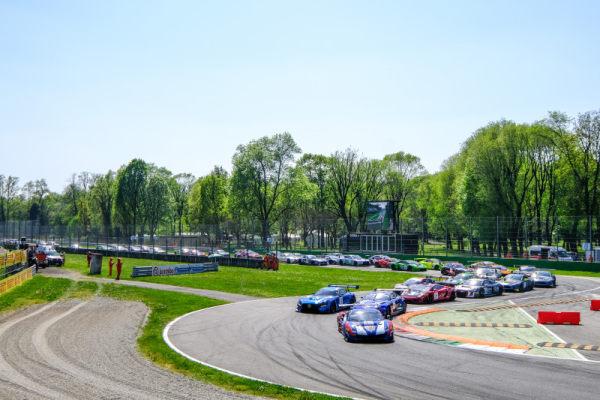 宝珀GT耐力杯揭幕战蒙扎落幕 WRT逆转得胜