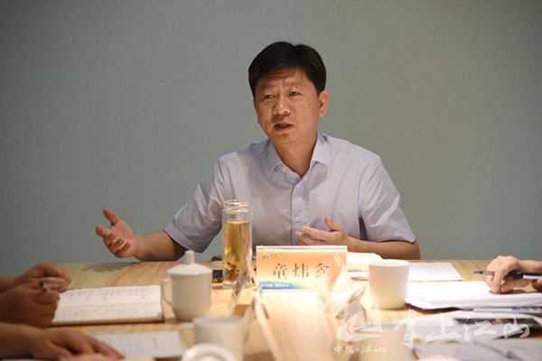 江山市委书记童炜鑫调研全市人才工作