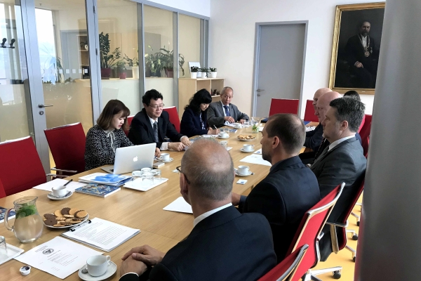 东南大学党委书记左惟率团赴法国雷恩一大等欧