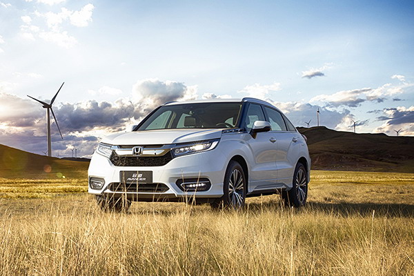 最帅老爸背影的身后 怎能没有一辆SUV陪伴