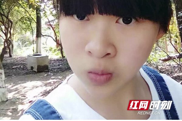 湖南新化18岁女生高考后离奇失踪 家人已报警