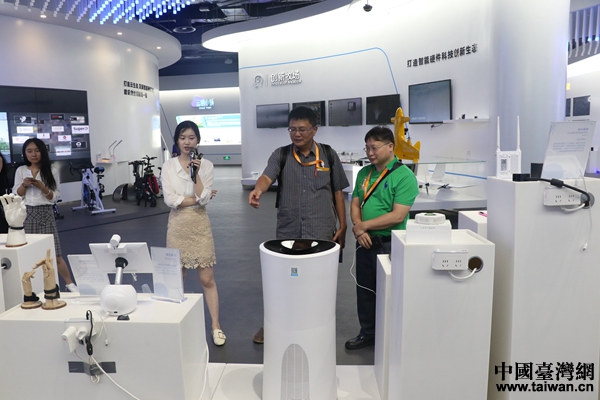 两岸媒体浙江采风行 “穿越千年”感受宋代古文化