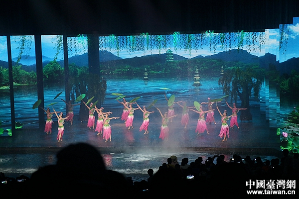 两岸媒体浙江采风行 “穿越千年”感受宋代古文化