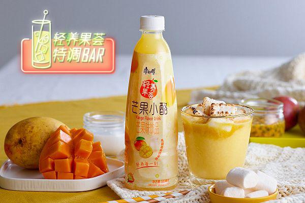 康师傅蜜桃小酪高颜值的包装总能引起大家的注意,单纯的果汁,红酒或许