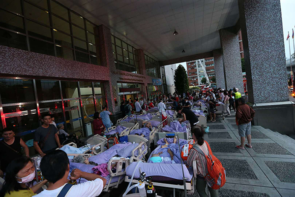 台当局卫福部门:台北医院火灾时病床卡住门口