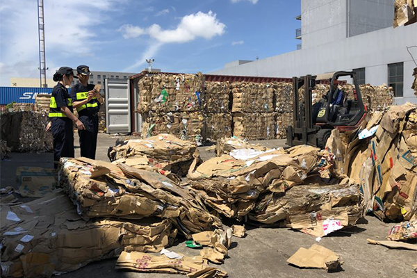 宁波海关退运600多吨禁止进口废纸(图)